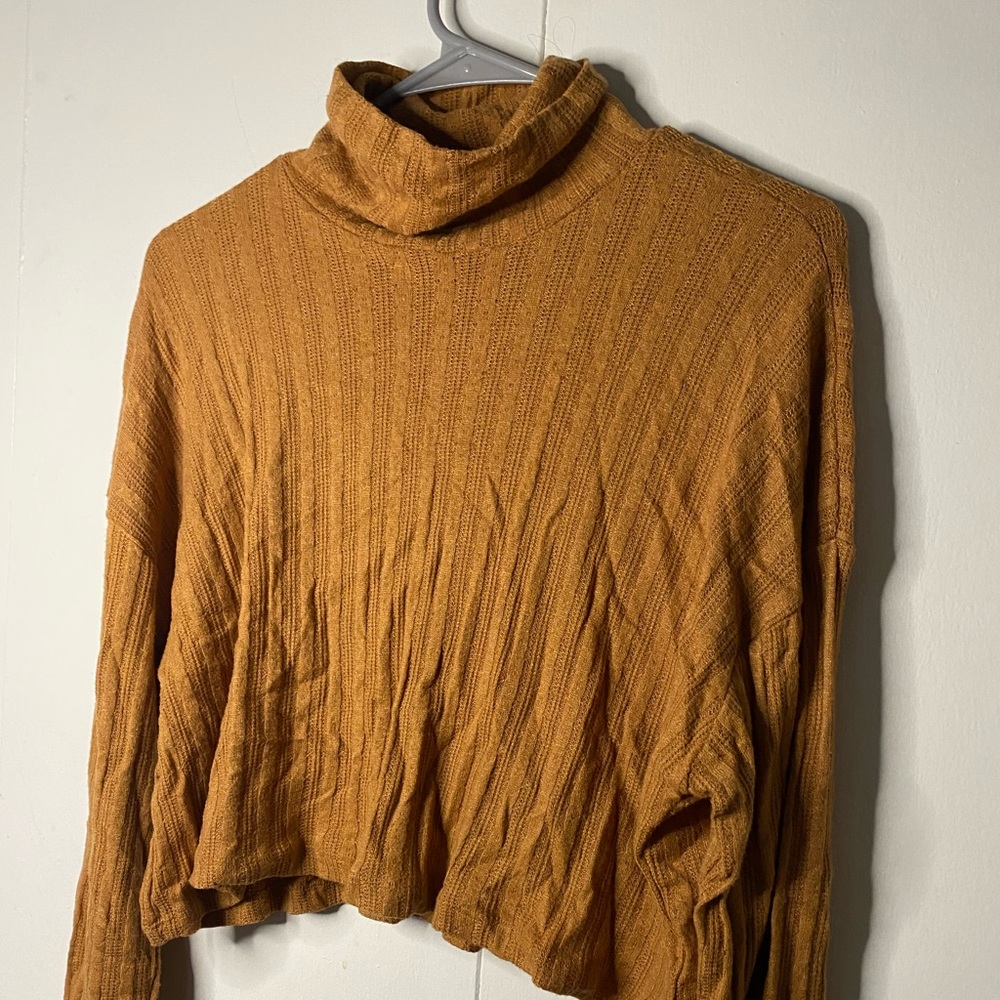 Cropped Light Sweater